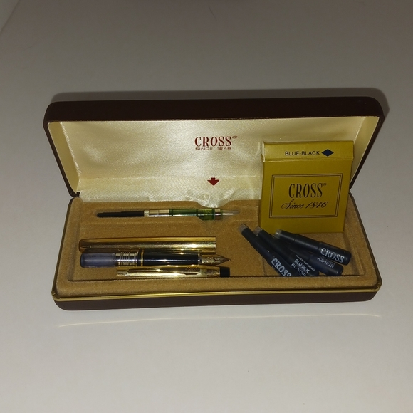 Cross 1/20 10K Gold Filled Fountain Pen, 14K Gold Nib with Box, Vtg. - Picture 2 of 7